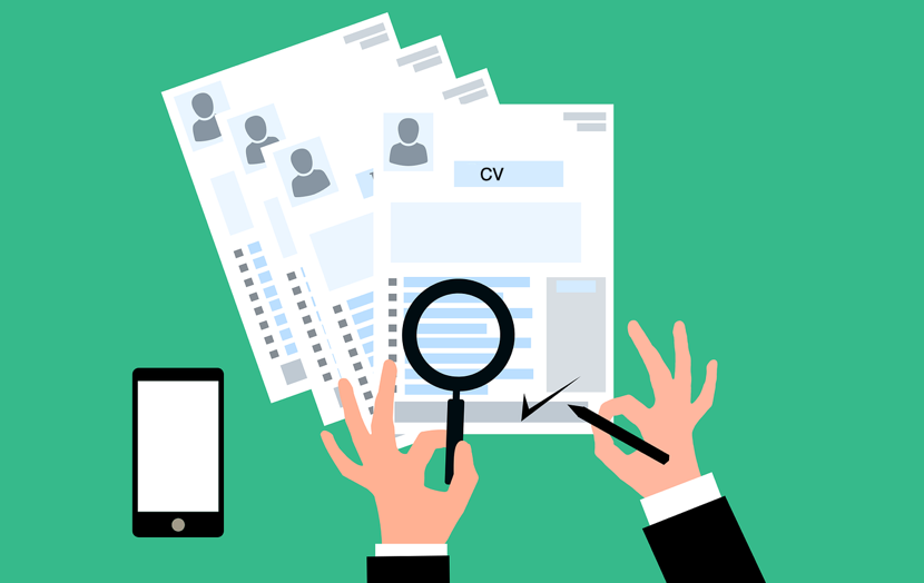 CV - Curriculum vitae entre les mains d'un DRH